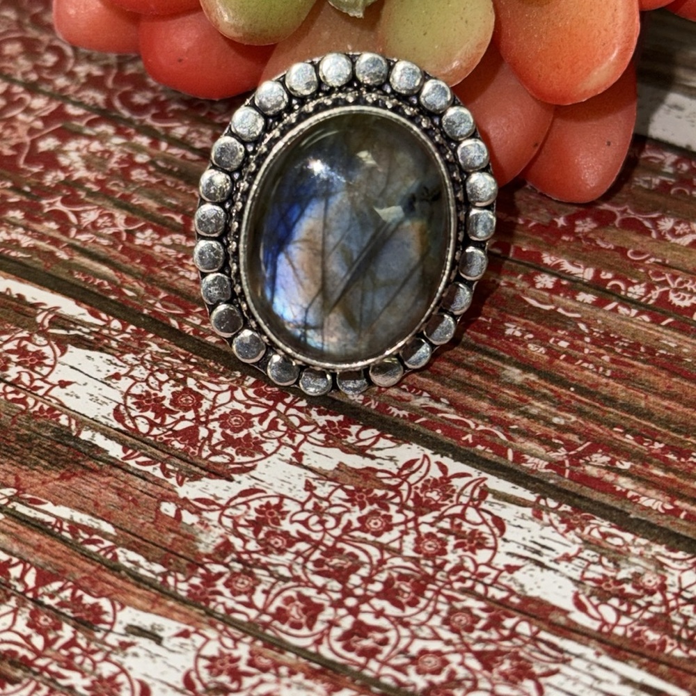 Silver Fiery Labradorite Statement Ring - image 2